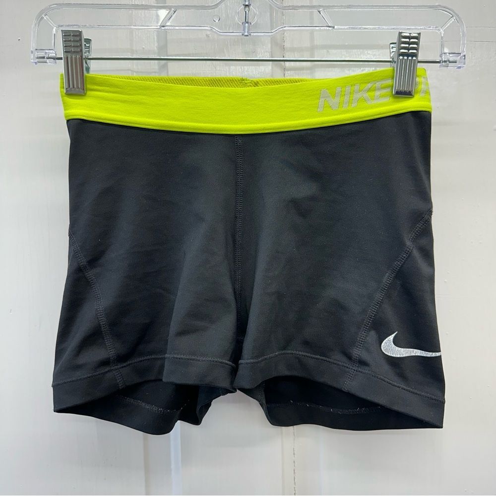 Nike Pro‎ compression shorts women's xs black and neon yellow.